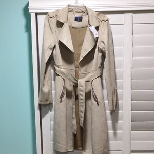 NWT Tahari Elegant Cream Women's Trench Coat